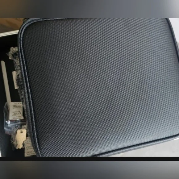 Rolling Makeup Case ExtraLarge Storage Organizer with Key Swivel Wheels Salon - Picture 2 of 12